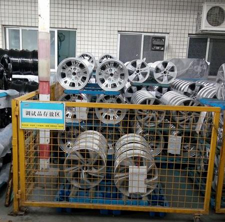 ?回訪(fǎng)用戶(hù)汽車(chē)鋁合金車(chē)輪輪轂制造商廣州戴卡旭